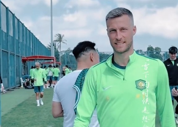 乐鱼-博主：斯帕吉奇等暂时还无法跟上国安训练节奏，侯森受伤信息不实