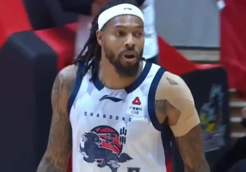 乐鱼体育官网-山东男篮神秘强援空降!保密封神+惊喜压哨,全力冲刺广州补赛!