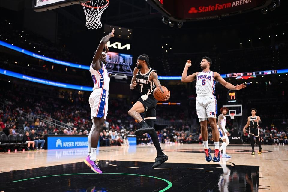 乐鱼电竞-杰伦35+10+7!老鹰逆转76人豪取6连胜 马克西31分受伤